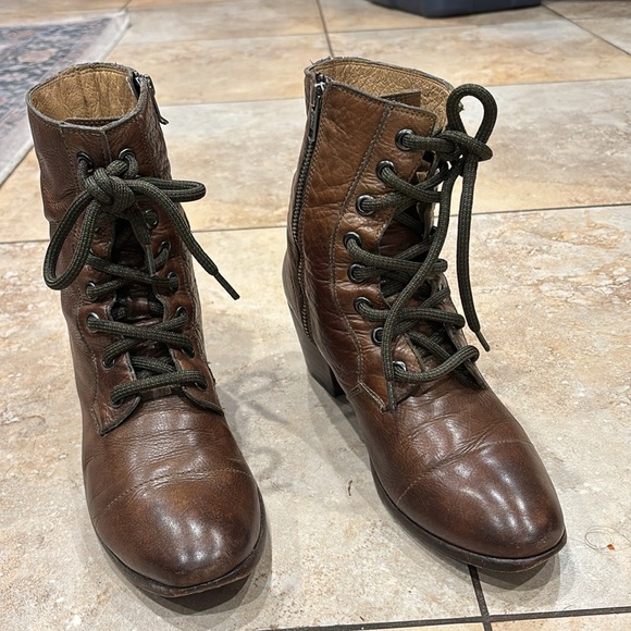 Frye Shoes - FRYE Zipper Up Soft Leather Bootie 2 inches Heels size 9